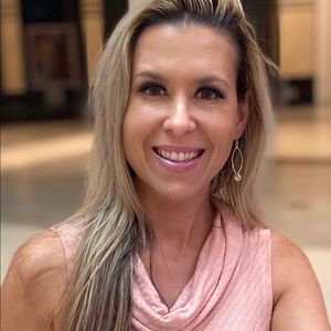 Meet your Posher, Marissa